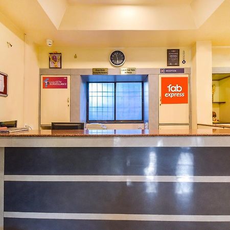 Hotel Ashiyana Пуна Экстерьер фото