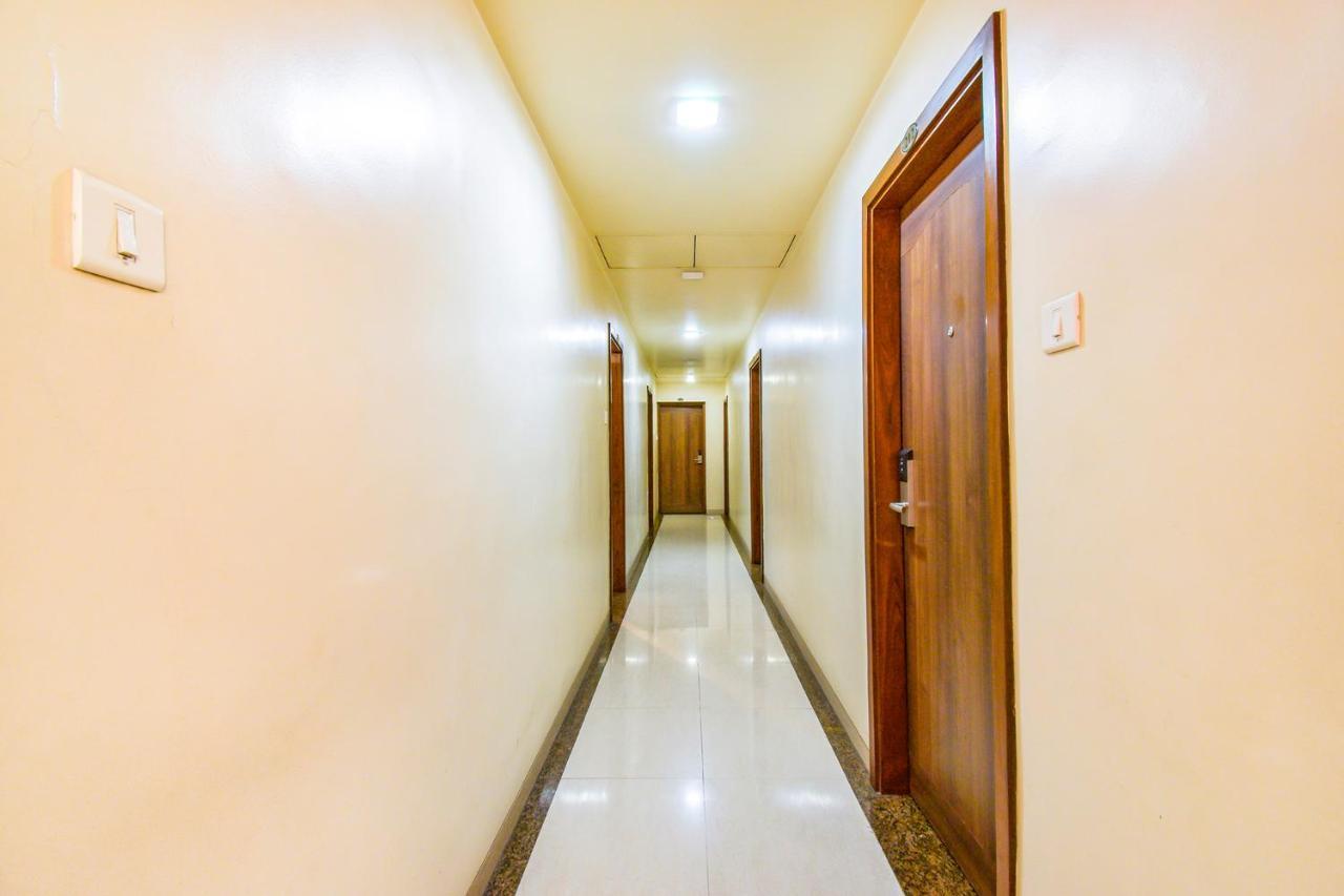 Hotel Ashiyana Пуна Экстерьер фото